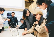 国产家电成“顶流” AI傍身站“C位”